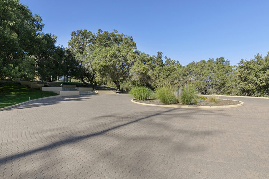 summit estate recovery center 3D tour