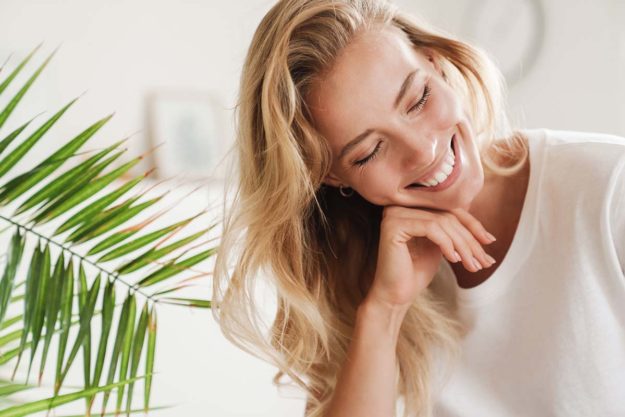 a woman considers living sober living and the benefits of sober living